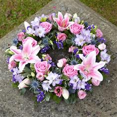 Classic Wreath with Lilys